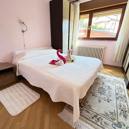 Appartamento Avlija Garden Gem SJJ Esterno foto