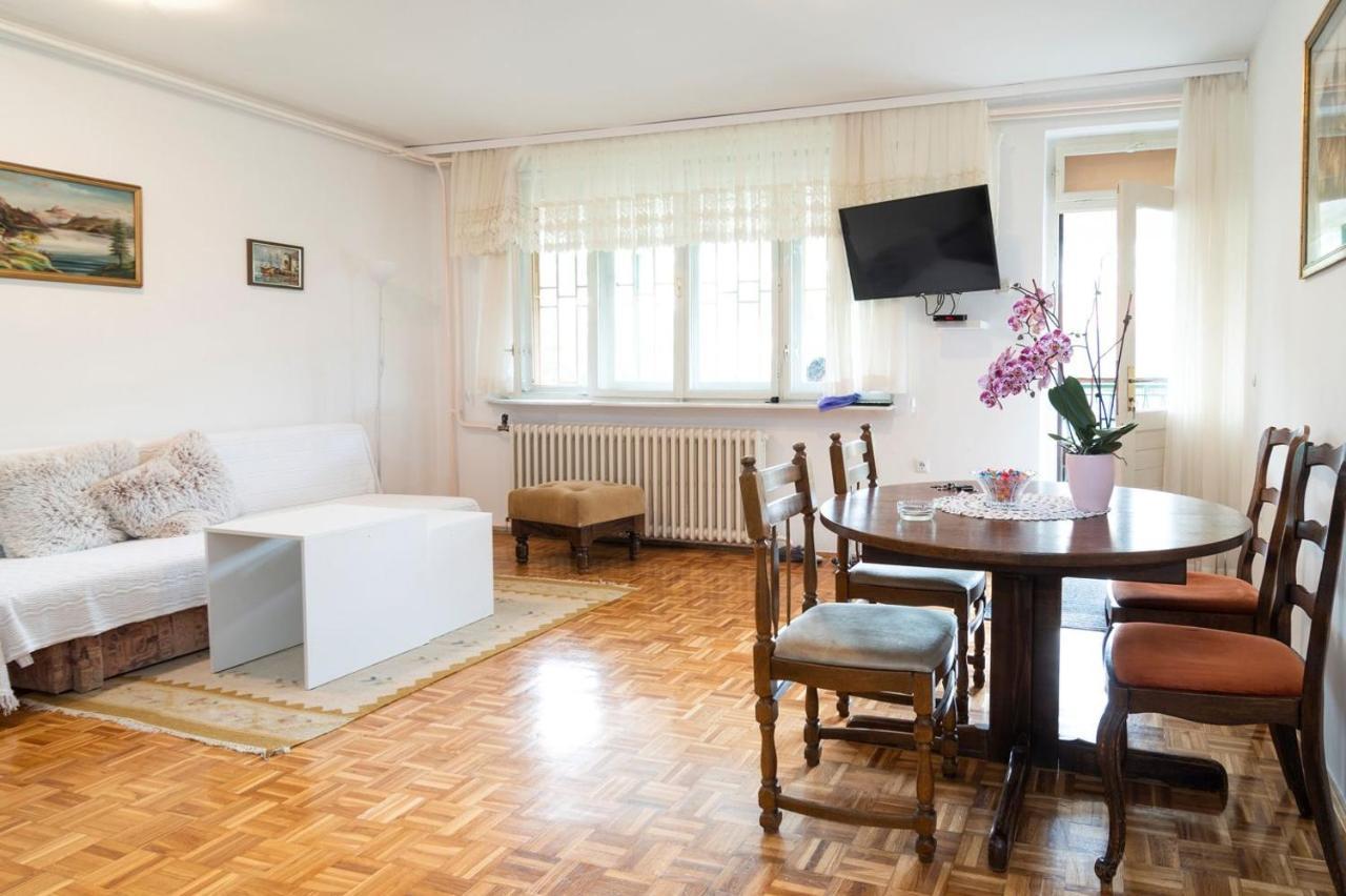 Appartamento Avlija Garden Gem SJJ Esterno foto
