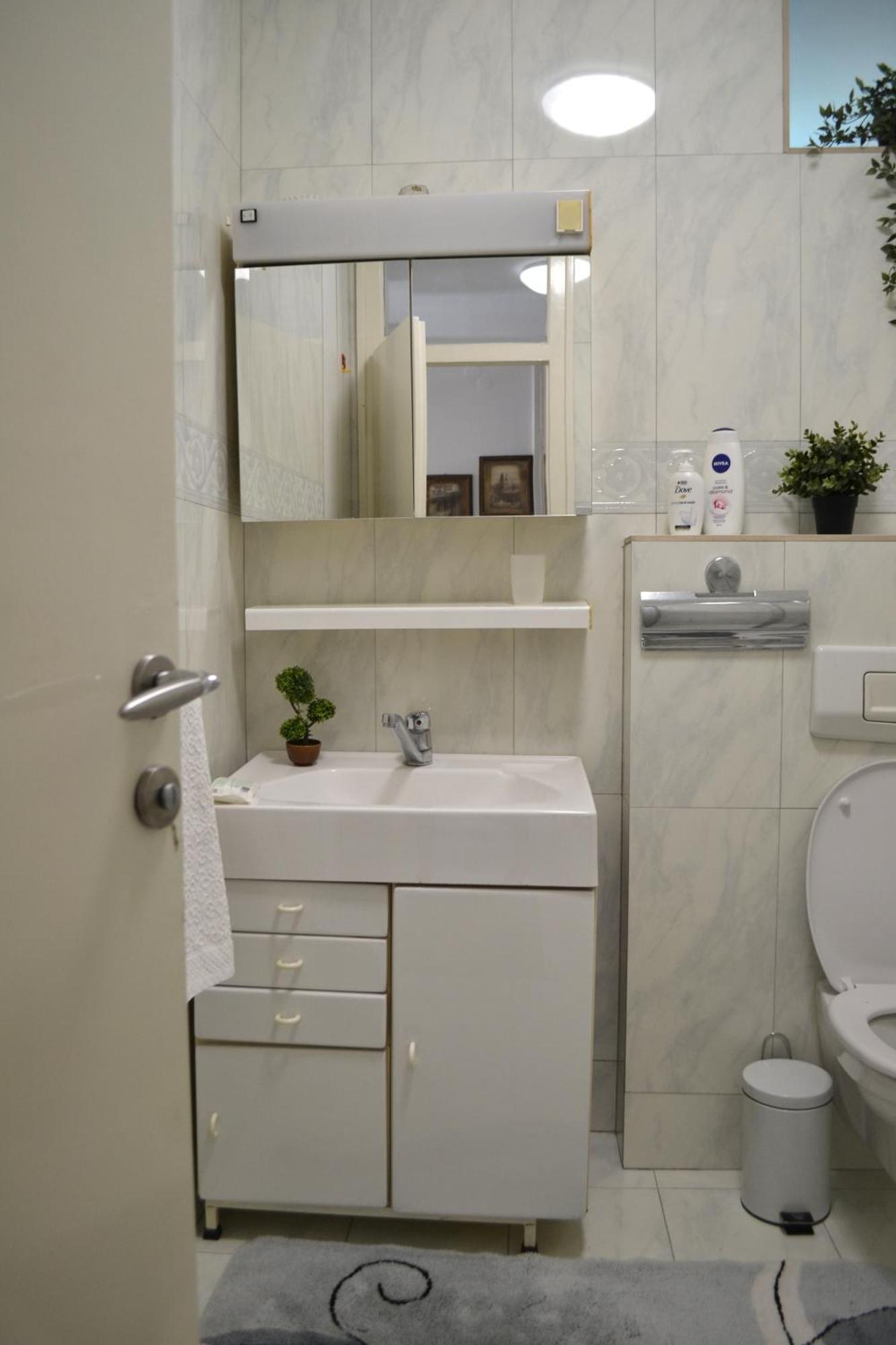 Appartamento Avlija Garden Gem SJJ Esterno foto
