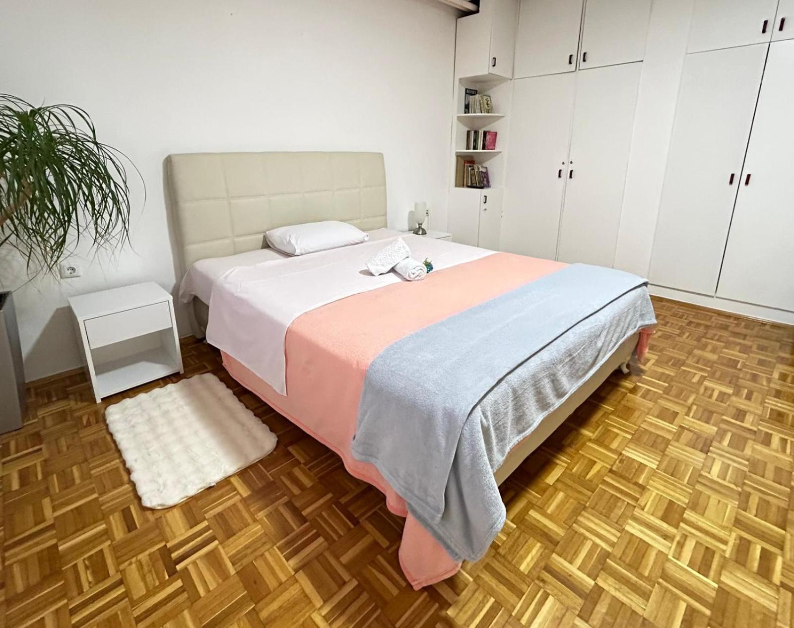 Appartamento Avlija Garden Gem SJJ Esterno foto